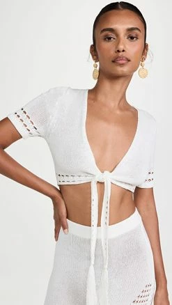 Brand new ???? Devon Windsor Nirvana Top Off-White ????